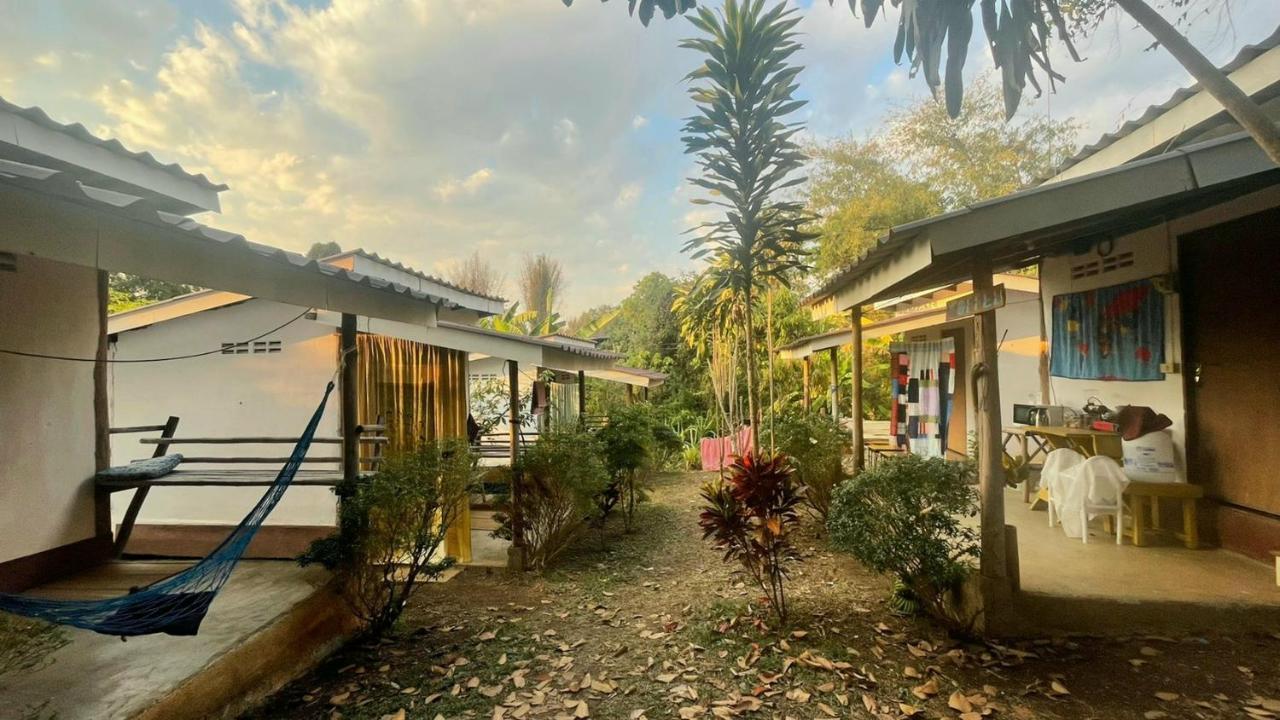Sun Moon Pai Bungalow Buitenkant foto